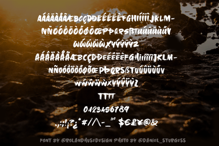 Gold Under The Mud font